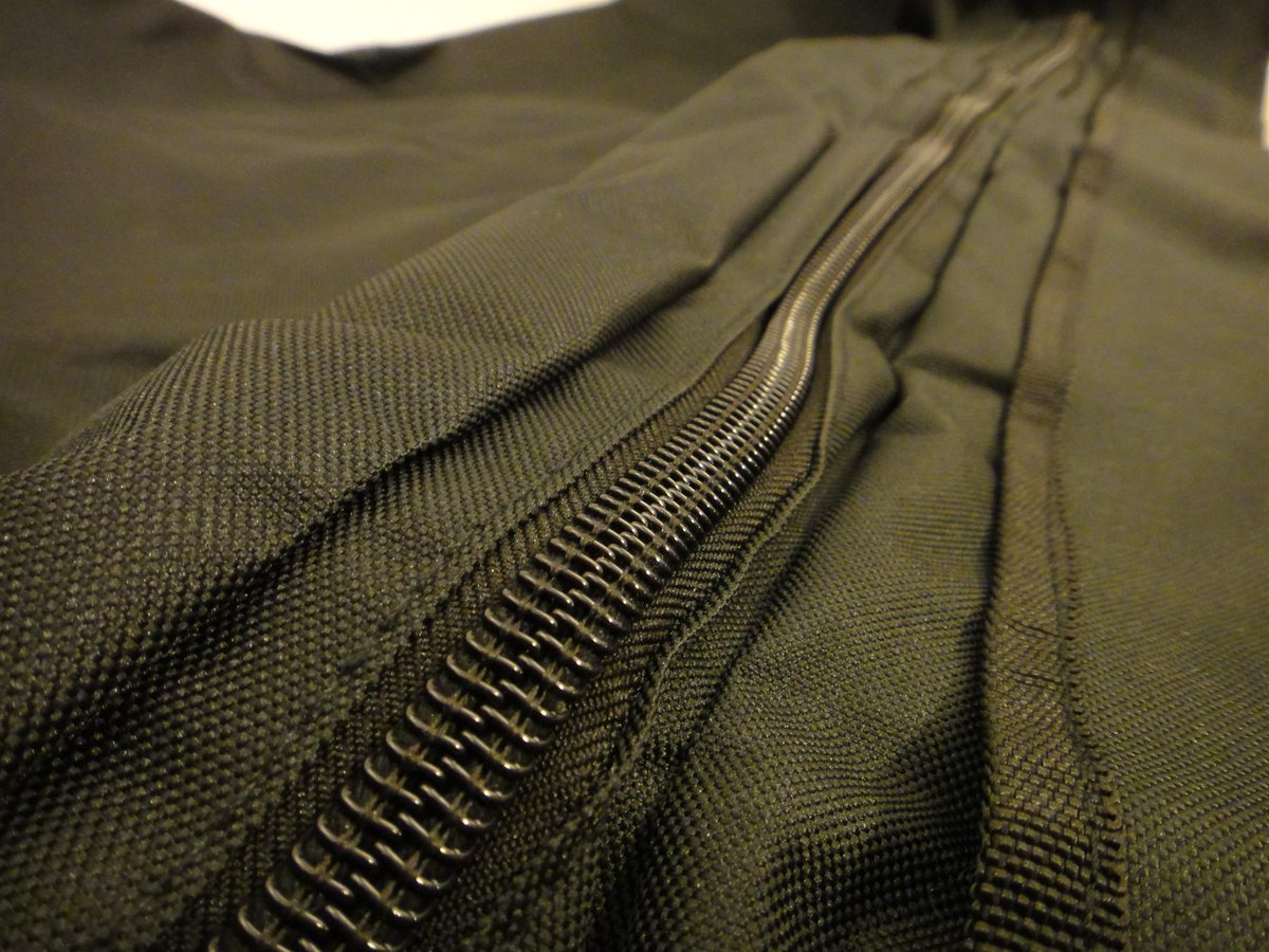 tddreviews's tweet image. amazon.com/dp/B01G306UB8  #CargoBag  The Quality of every inch of this cargo bag just blows me away!