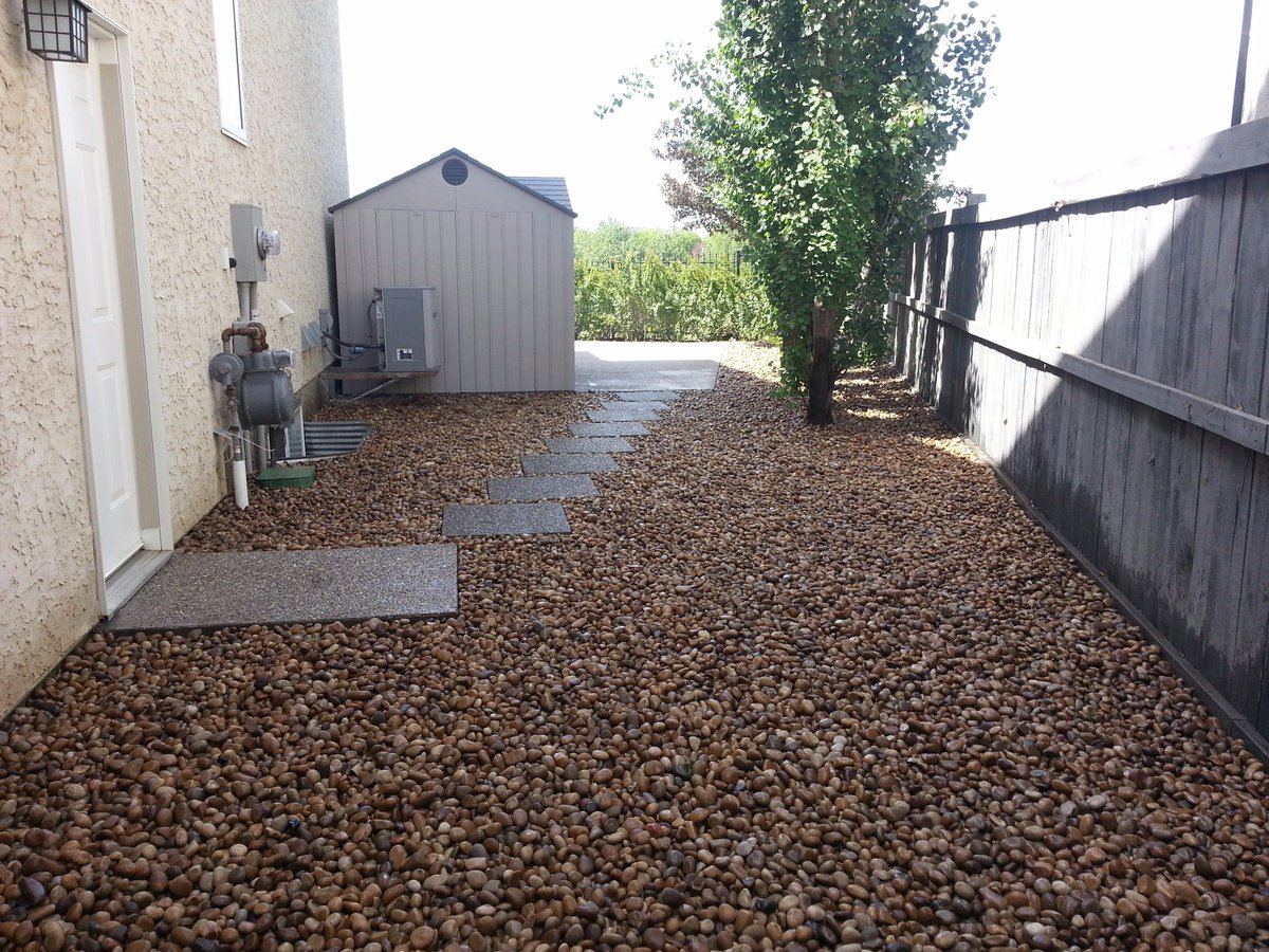 UrbanEdges's tweet photo. Tired of always watering &amp; cutting grass? Replace it with rock &amp; have less summer property maintenance! #yeg #shpk https://t.co/KoGI3TNMXJ