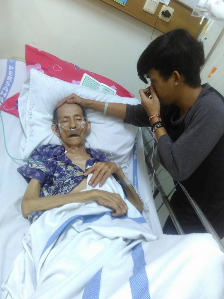 semoga tenang dialam sana, miss you mbah:'(
