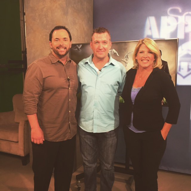 Chris Randall of <a href="/Mastersofillus/">Masters Of Illusion</a> @ CW6! Catch an hour of magic #tonight 8pm/7c Watch>goo.gl/Ej50ad  #TheCW