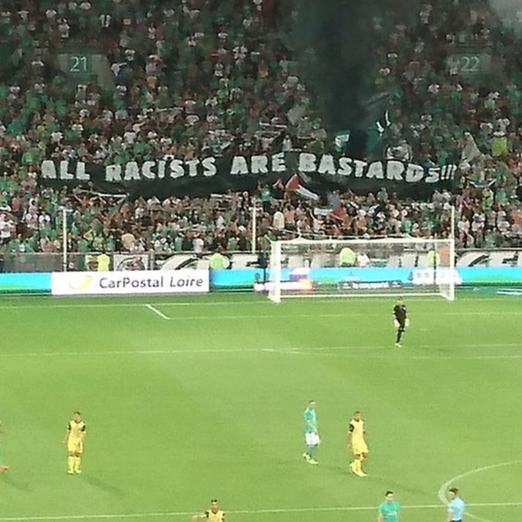 Le_Che7's tweet photo. Les supporters de #SaintEtienne l'#ASSE ont adressé hier un message au club raciste du beitar #Jerusalem #ASSEbeitar https://t.co/3DgsjCMtxq