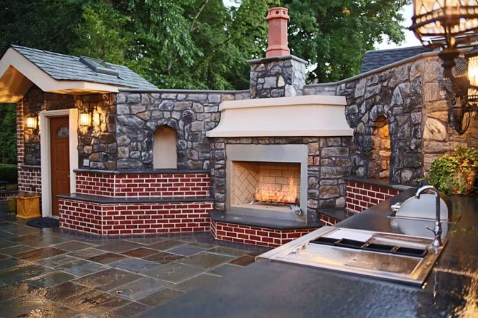 mike_izzo_si's tweet photo. Mike Izzo designs Staten Island yards that are warm and inviting. Rock solid yards. https://t.co/SWFO6fpmIk