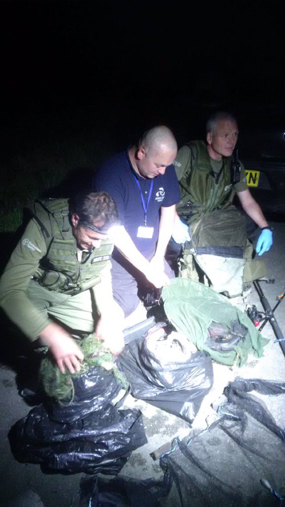 DaveThroup's tweet photo. LIVE Multiple illegal nets and equipment seized at Kingsbury water park with @AnglingTrust voluntary bailiffs https://t.co/CV0BAD2apS
