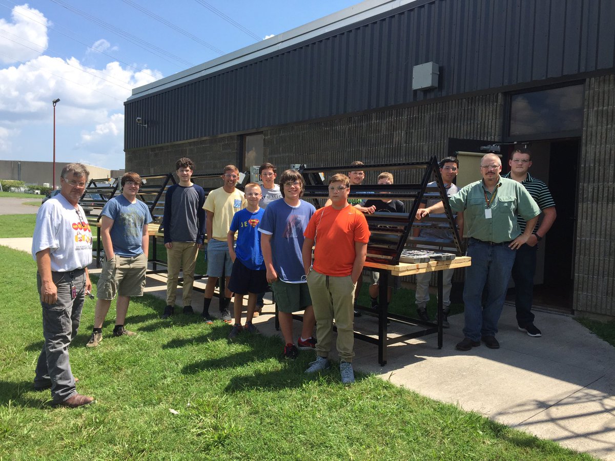 CTE4KCS's tweet photo. @byingtonsolway moving new #trainingstations #megatronics designed & built by #TCATAthensmegatronics @KCSinnovation https://t.co/wZ2AHYr5Nm