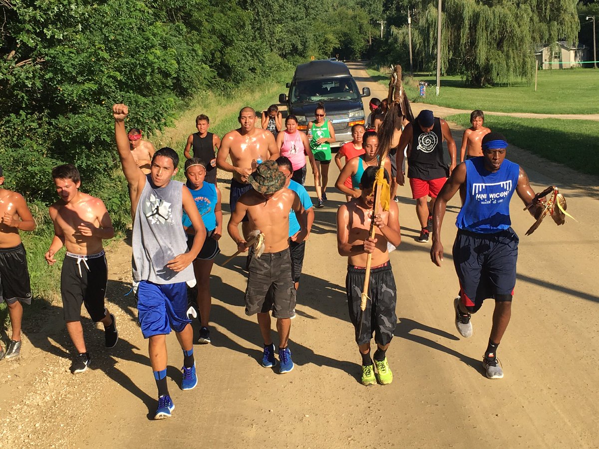 wilmaj2008's tweet photo. #WeRun #ForOurBrothers #ForOurSisters #ForWater #ForOneNation #βπ½ #NoDapl #MniWiconi #RezpectOurWater https://t.co/tAzH6fI89X