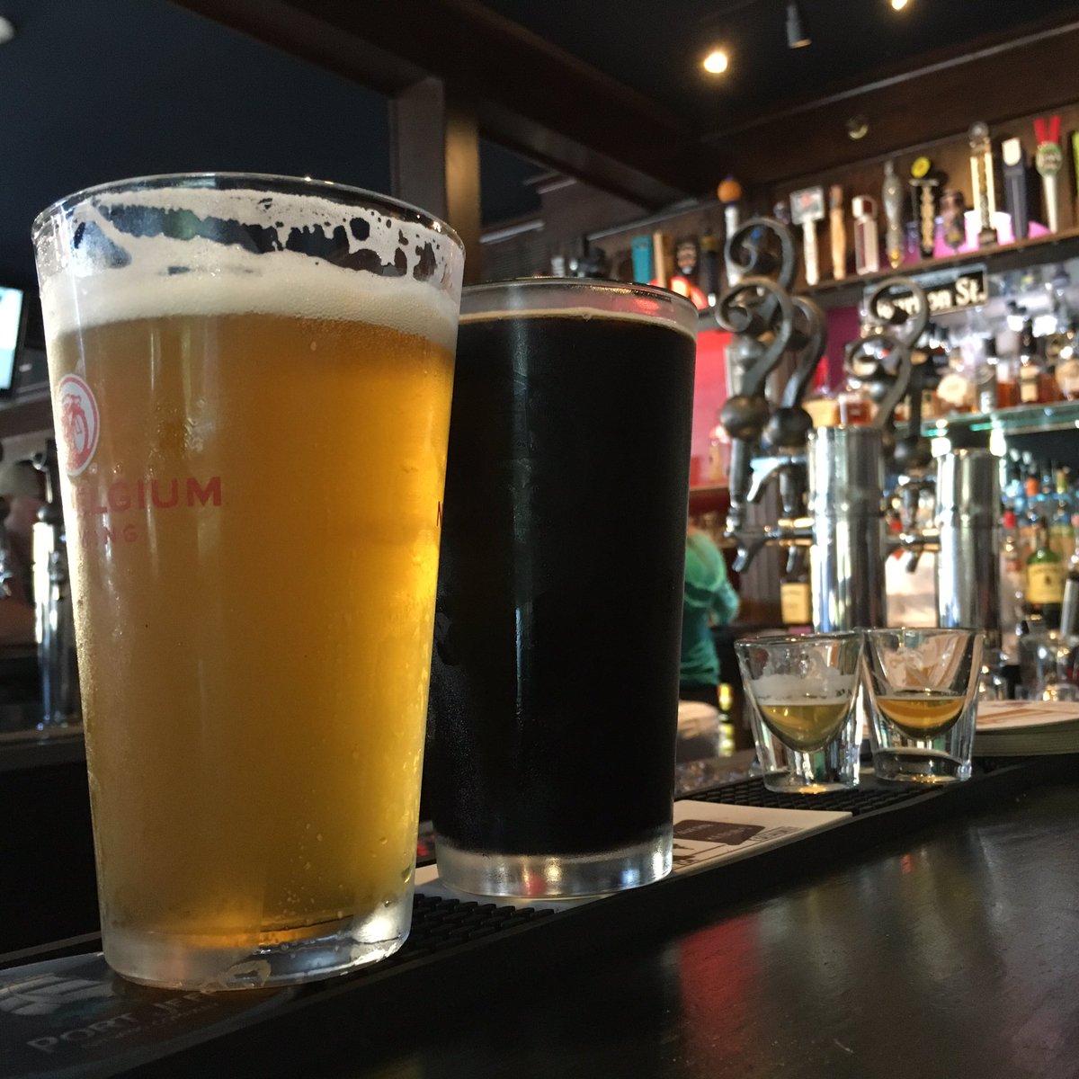 BeerLovesCo's tweet photo. Research at @TheC_Corner. Enjoying the @GrimmAles #DoubleNegative &amp; @sloopbrewing #HopsintheValley. #LIBeer #Beer https://t.co/fMz7K4wper