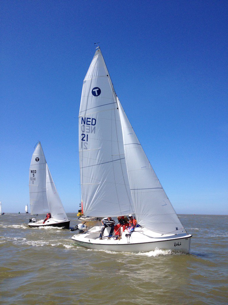 Zuidwest5's tweet photo. De Tirion 21 is met een lengte van 6,25 een kleine deelnemer maar tegelijk een grote favoriet in de ORC4! #dl24uurs https://t.co/pGMzbjDR5E