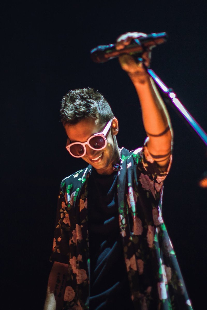 YOUFORlA's tweet photo. THIS IS HOW TYLER SHOULD ALWAYS LOOK AT SHOWS RT IF YOU AGREE https://t.co/Tiyaeex0w5