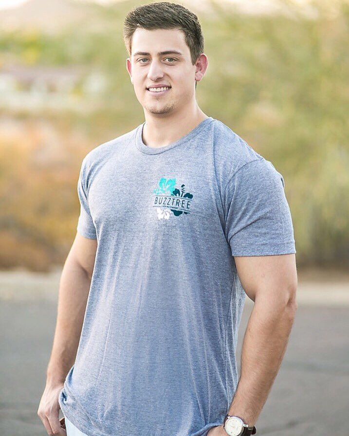 BuzztreeClothCo's tweet image. Summer Tri-Blend Tees Available   At BuzztreeClothing.com
These tees are super comfortable and have a great fit!