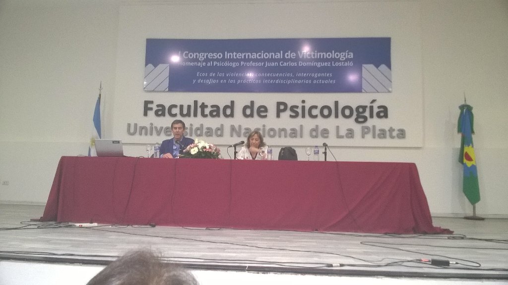 VeronicaSforzin's tweet photo. Cierre del congreso de Victimología con #AnaMariaFernandez, gran referente de genero, psicología y militancia! @unlp https://t.co/lkhblbz9F1