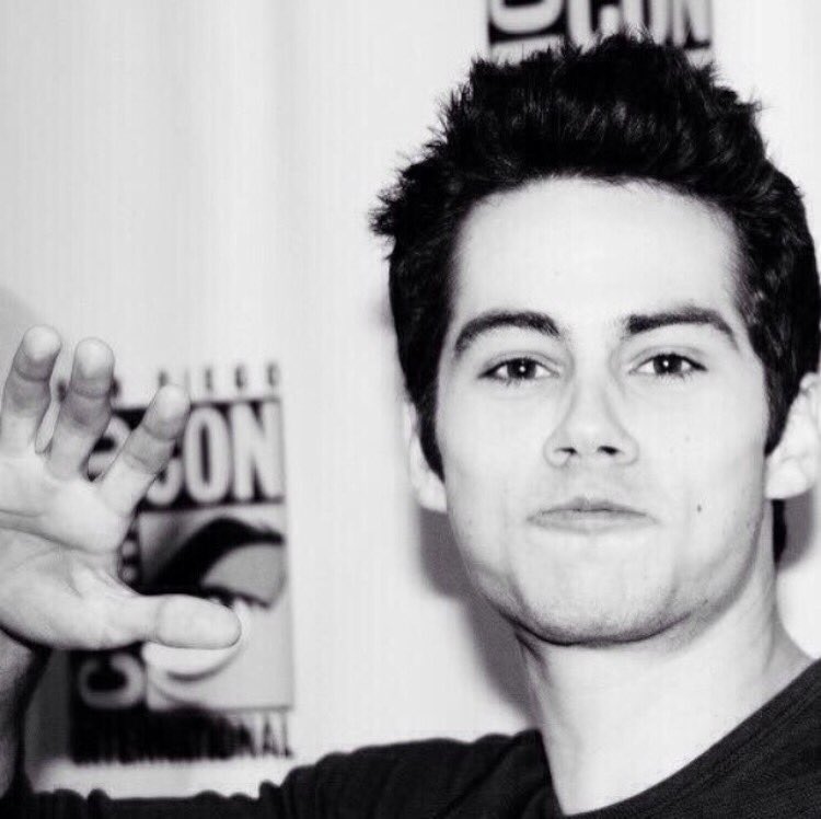 003_brien's tweet photo. Şaka şaka bn gidermiyşm jlljkghflill #HBDAYDylanFromTurkey https://t.co/WVvcpkVbmf