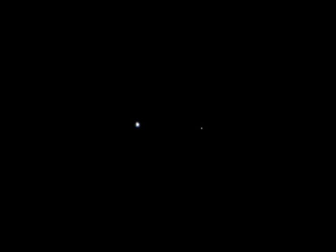NASAhistory's tweet image. #Today in 2011, the @NASAJuno spacecraft snapped this picture of the Earth and the moon. Not bad for 10 million km.