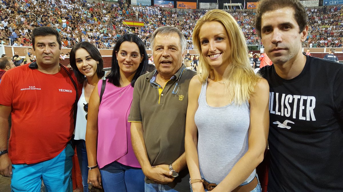 Gracias a los doctor@s Olmeda y Bañuls y su equipo que han salvado la vida a Javier Santander el Gusi. GRACIAS!!!!!