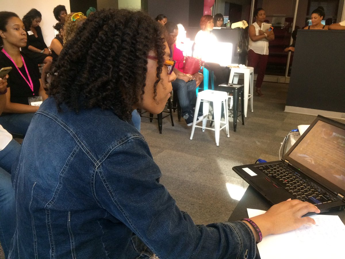 BlackGirlsCode's tweet image. #BGCSummerofCODE2016.