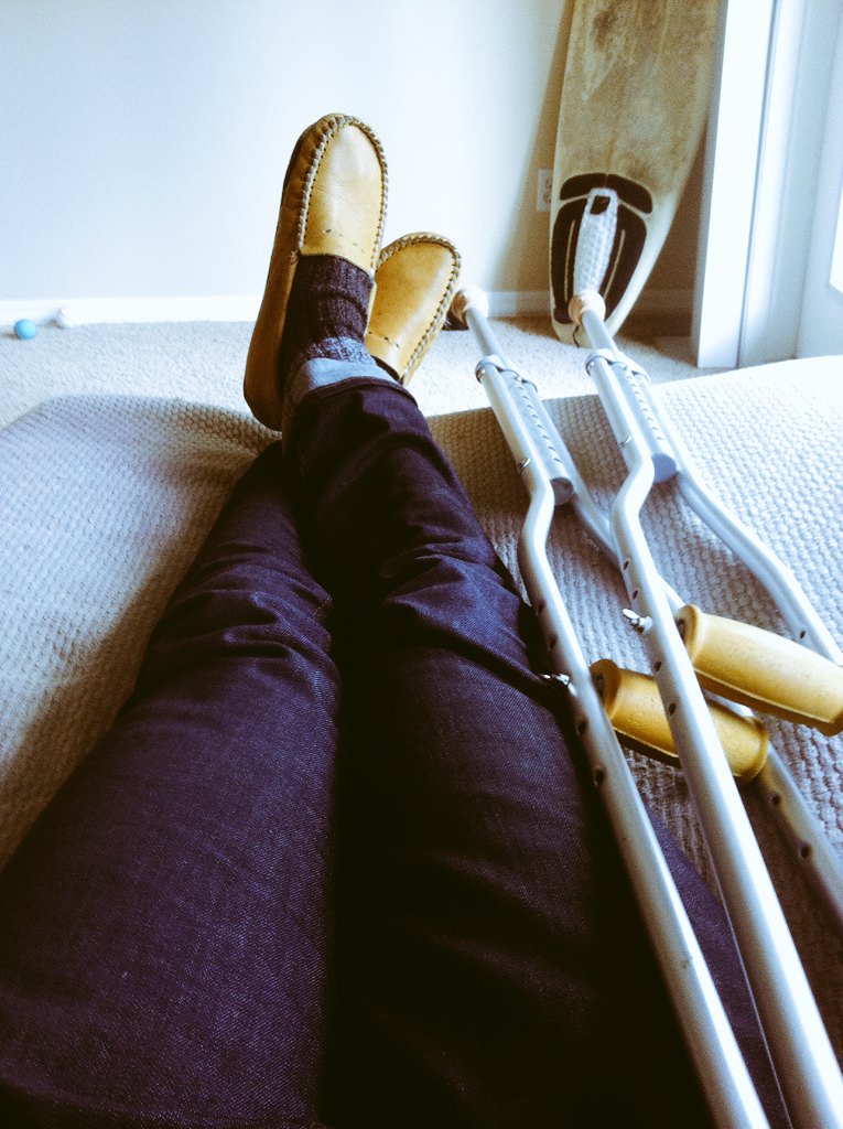 PatrickS_J's tweet photo. My mode of transportation for the next week or so. #footpain #minorsetback #notthesurfboard https://t.co/4b7oZTVzNp