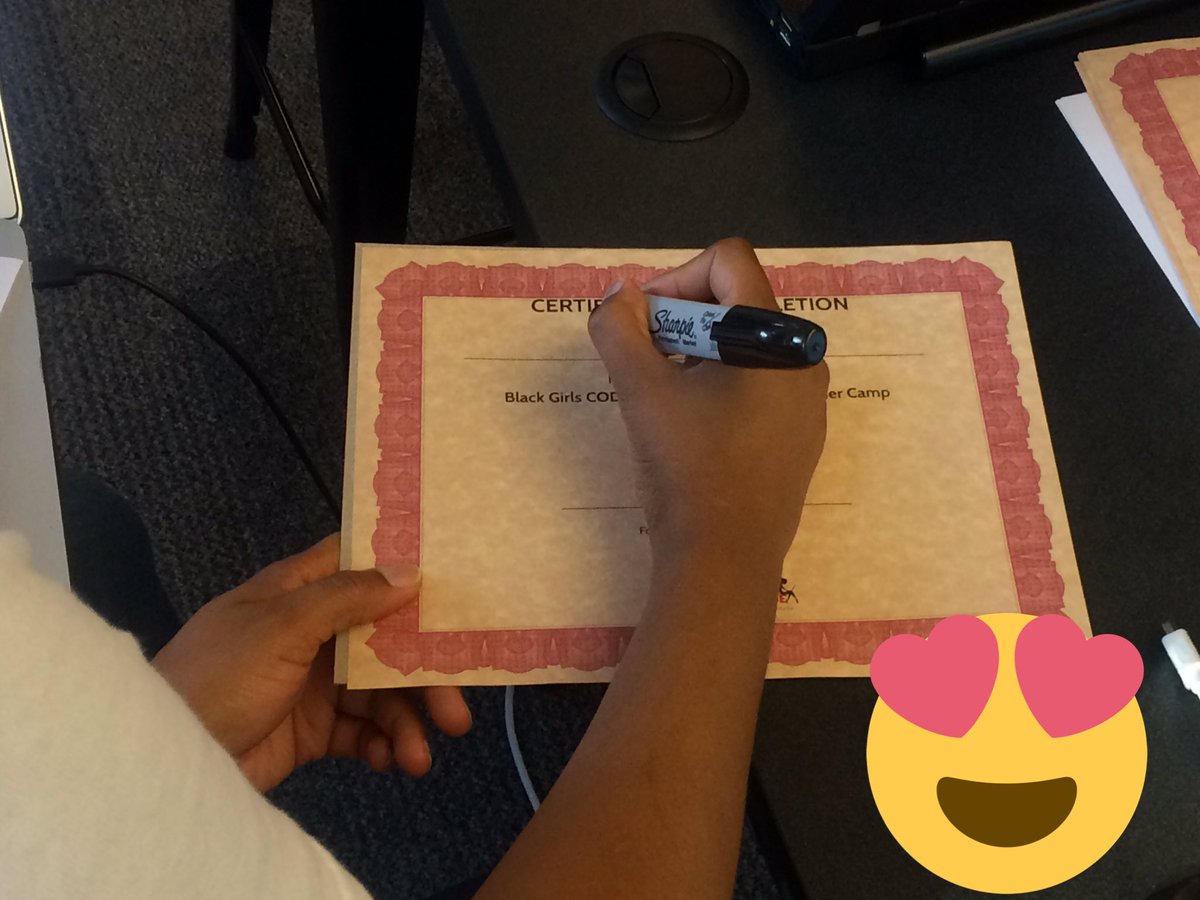 BlackGirlsCode's tweet image. Getting Ready for Graduation! #BGCSummerofCODE2016 NYC