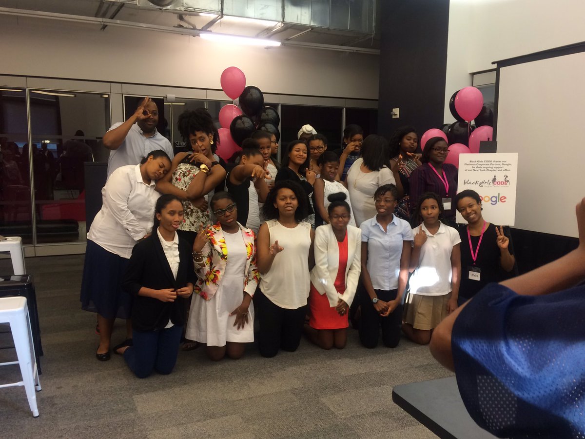 BlackGirlsCode's tweet image. Getting Ready for Graduation! #BGCSummerofCODE2016 NYC