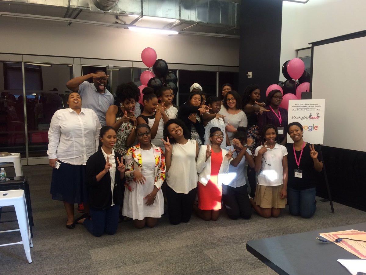 BlackGirlsCode's tweet image. Getting Ready for Graduation! #BGCSummerofCODE2016 NYC