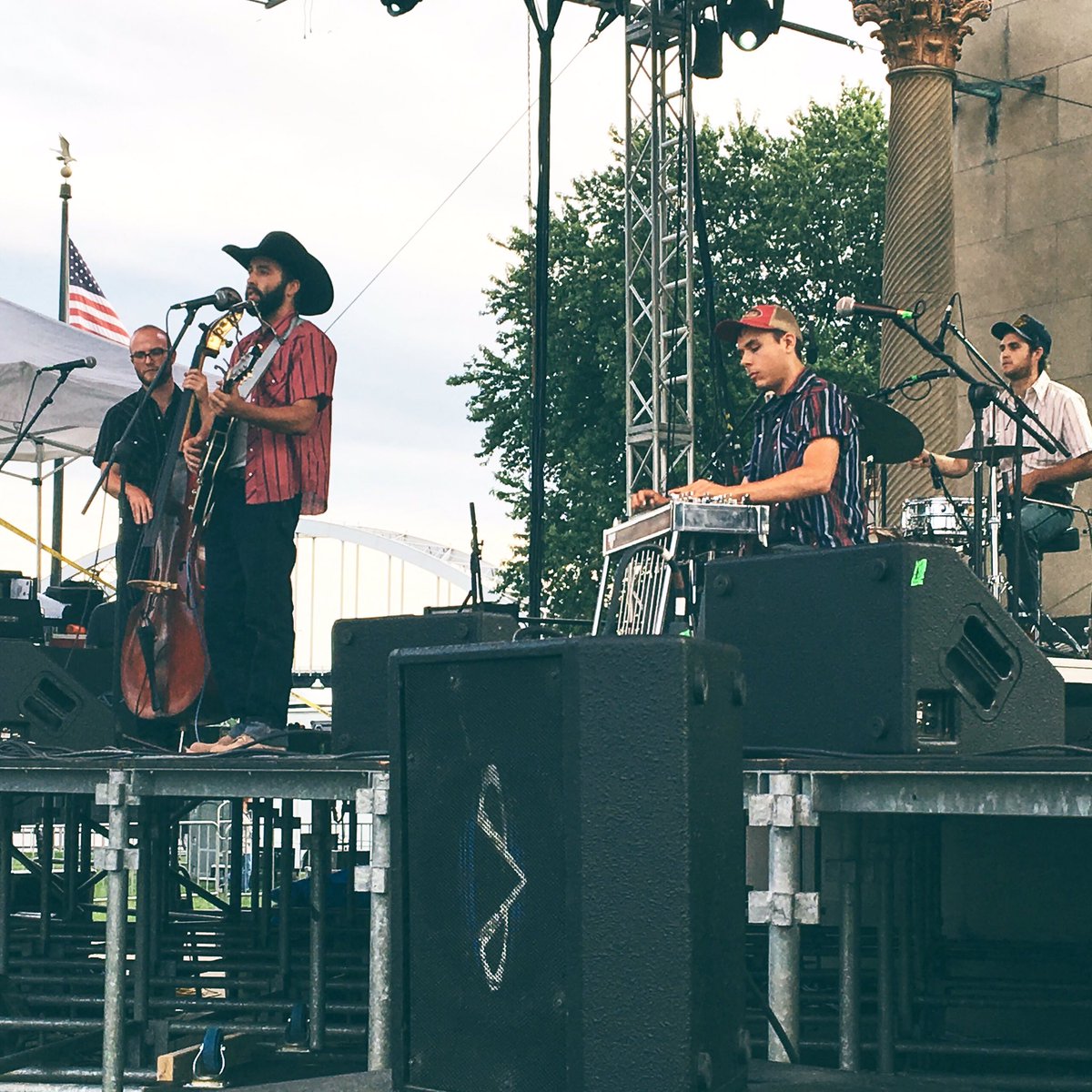 RiverRootsLive's tweet photo. Our boy @lukebellmusic on the main stage! https://t.co/ybRBjJE2Nb