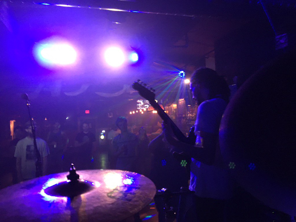 You can bring a horse to water, but you can't drink horses. <a href="/LojiaBand/">Lojia</a> brought all of the crém last night #bandcrush