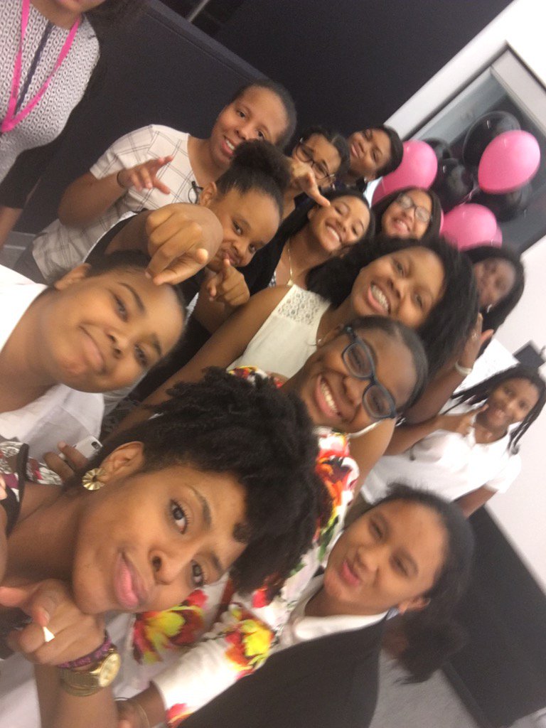 Geeky_and_Glam's tweet image. I&apos;m going to miss them 😭 #SinceIKnowYoureStalkingMyTwitterEmailMe ❤️#BGCSummerOfCODE2016