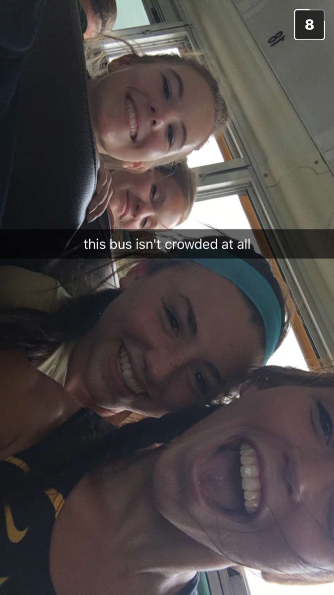 KaylaaGreen18's tweet photo. 1st XC meet was a success! I love my XC peeps! 💕🏅 https://t.co/Byox3oCi8x
