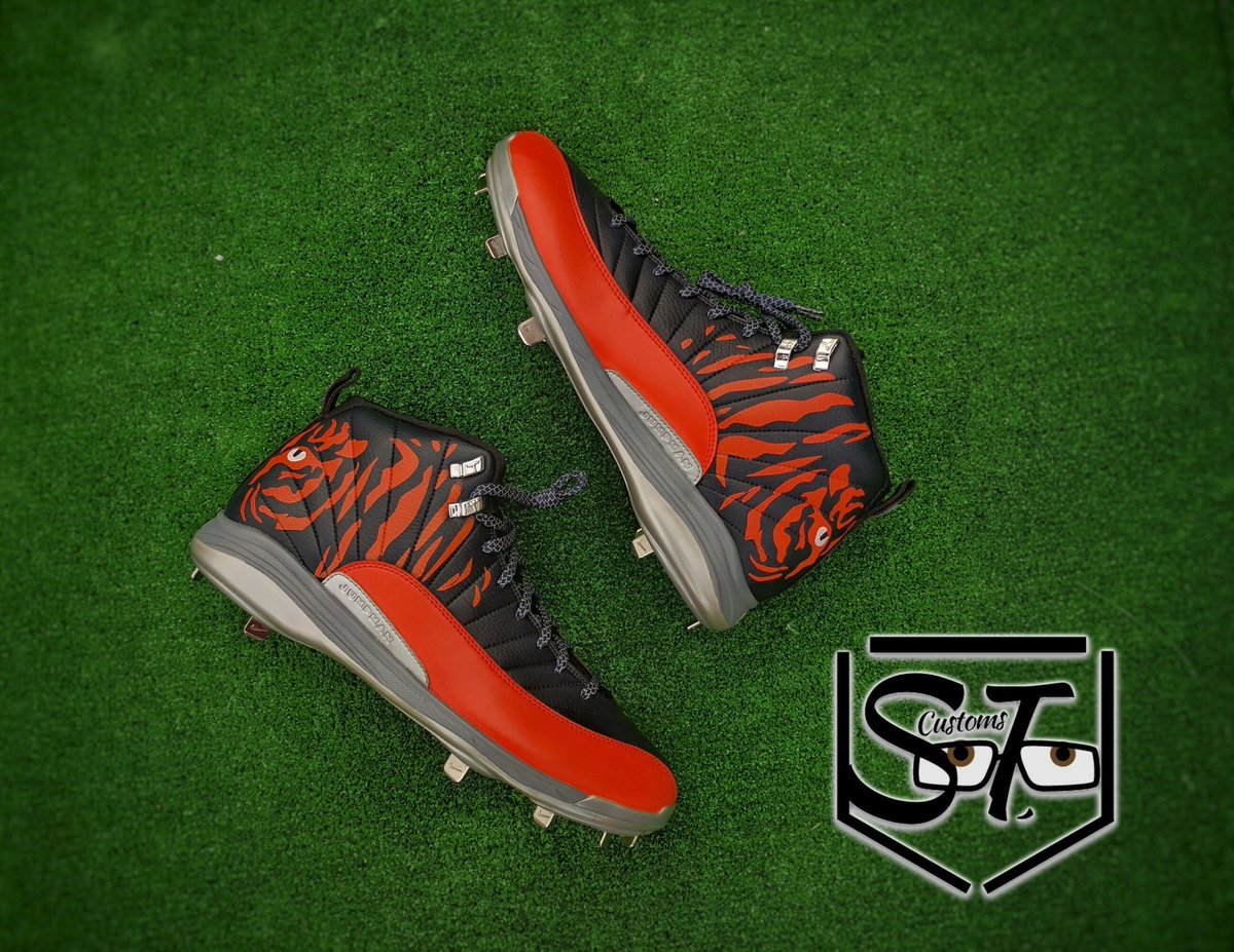 soto custom cleats