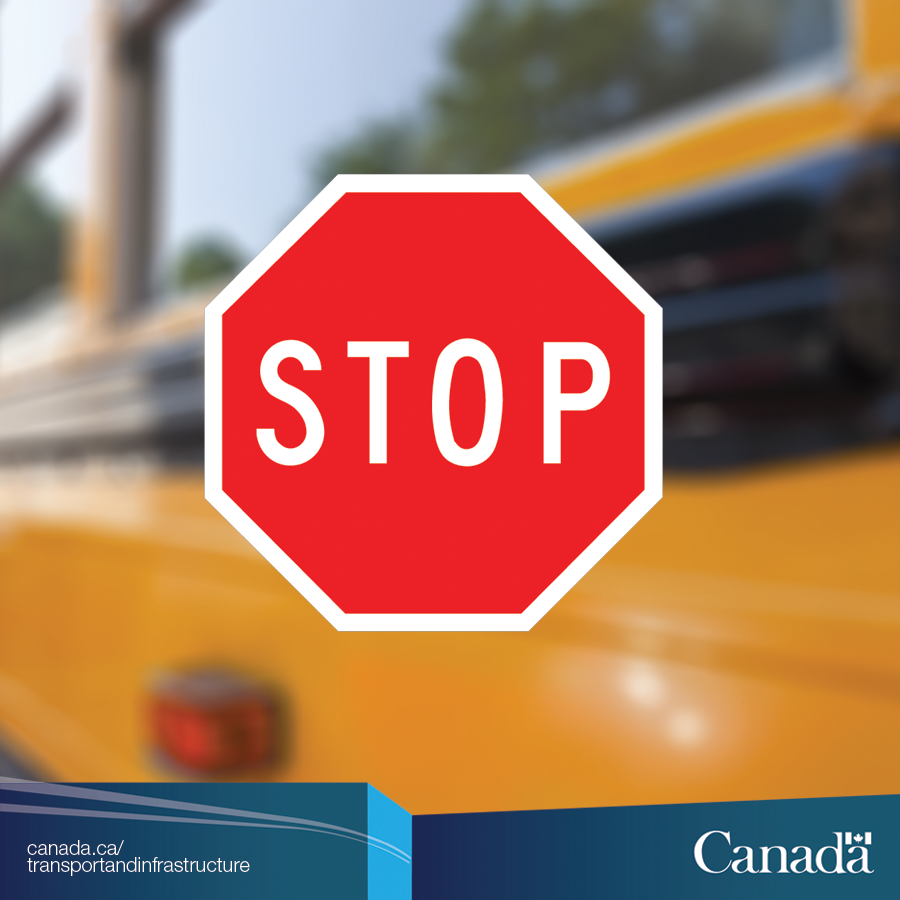 Transport_gc's tweet image. Not stopping for a #SchoolBus with its lights flashing could cost you! #BackToSchool