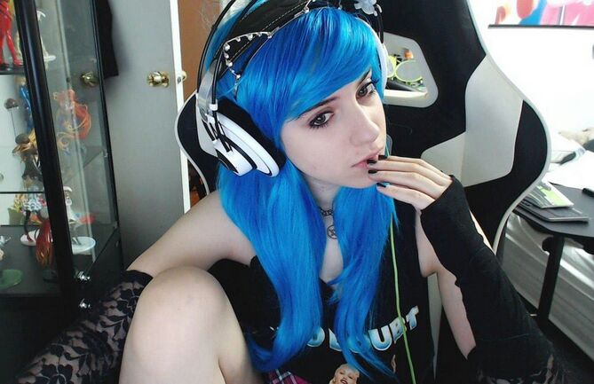 GratisPacks's tweet photo. #Otaku #GamerGirl #SexyGirl PARA EL PACK COMPLETO SOLO DALE EN EL ENLACE --->https://t.co/EbZvhJiuYY<--- #PACK https://t.co/QOVbDSDG4z