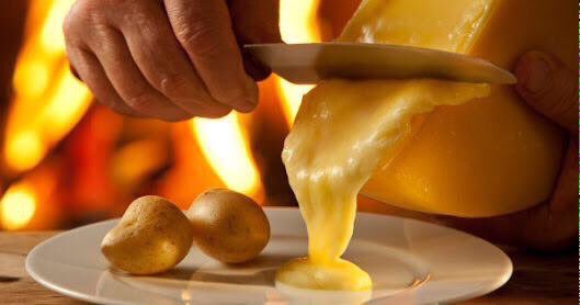 sweetroad5's tweet image. 今話題のラクレットチーズ✨