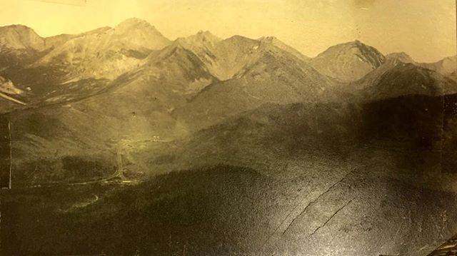 Backside of Mount Reco circa early 1890's. 📷: <a href="/retallacklodge/">Retallack Lodge</a>