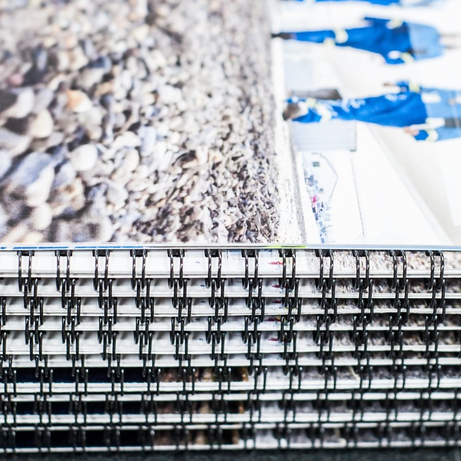 2Grafik's tweet image. Finish your document with a classic #WireBind at MBE!
buff.ly/2bIPLuW