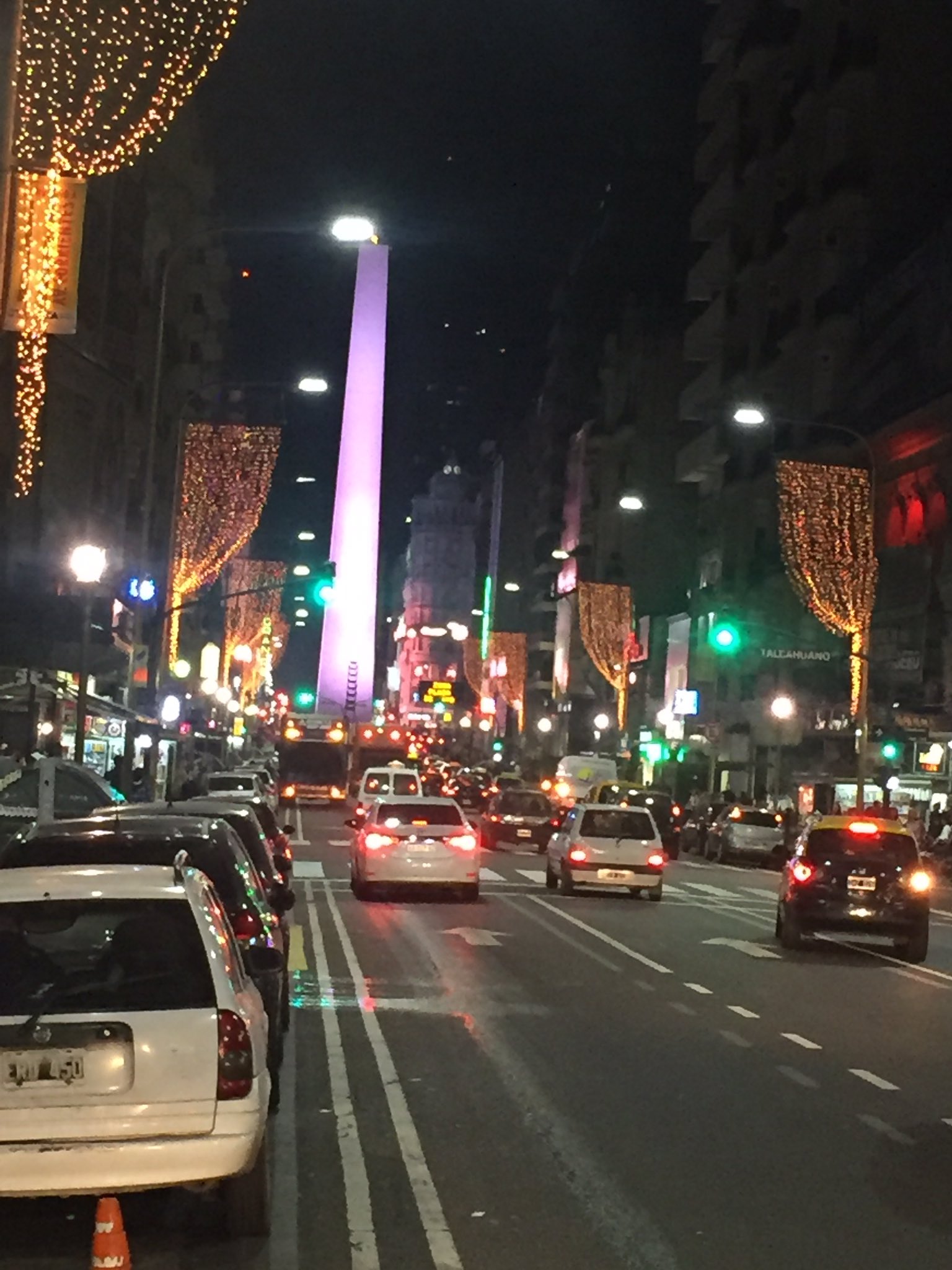 Noche Porteña. Mi Buenos Aires querido #Pasion https://t.co/isV7Jwm1Cz