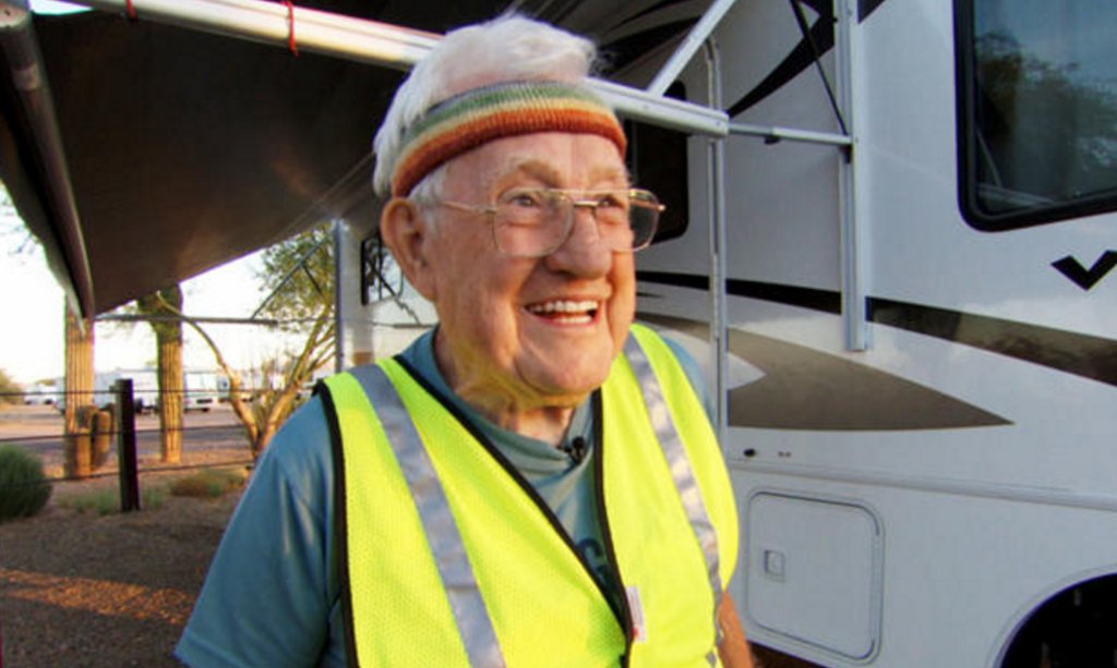 The remarkable story of 93-year-old WWII vet who completed nearly 3-year run across America: cbsn.ws/2bNtaPH