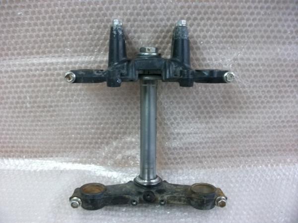 kagusen's tweet photo. 【BST】★Z750LTD KZ750H 純正 ステム トップ 旧車
現在の価格8,000 円
現在の入札人数0人
詳しくはコチラ⇒https://t.co/sclKP2SgZ4 https://t.co/ivIZULN2GC