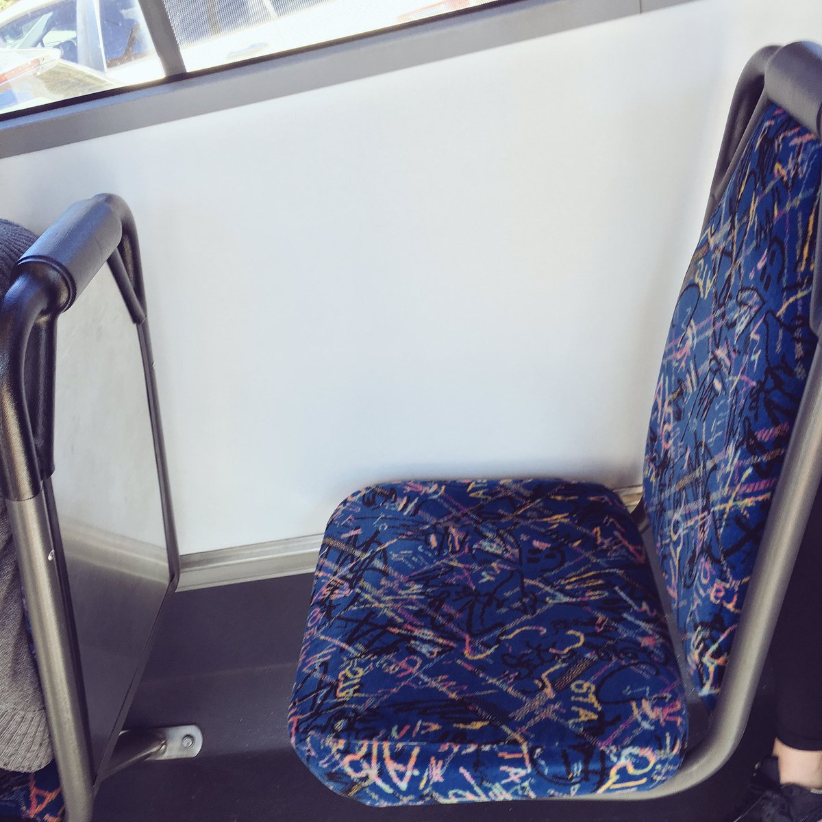 hermitgoals's tweet image. Bus seat = Introvert approved ✔️

#introvertsolutions