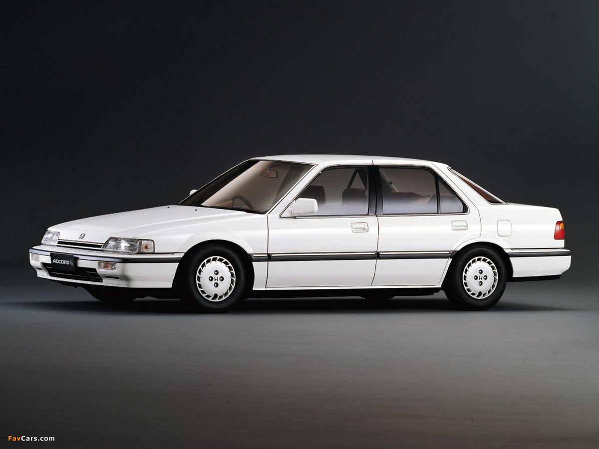 Honda History Twitterren Honda 歴代アコード アコードサルーン セダンシリーズ 写真 1977年 初代 Ex L 1981年 2代目 1800ex R 1985年 3代目 Ca 2 0gxl 87 19年 4代目 2 0si