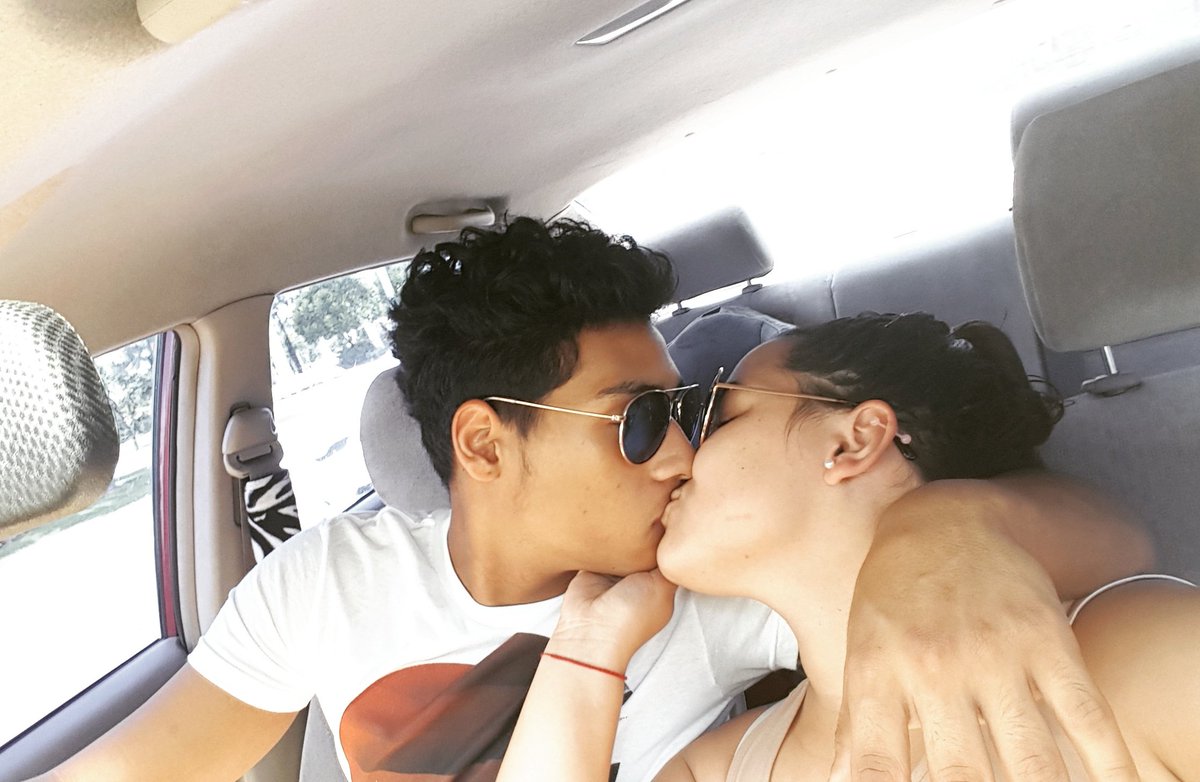 addalydiaz's tweet photo. 💏💍 https://t.co/x6pWx2I0Jq
