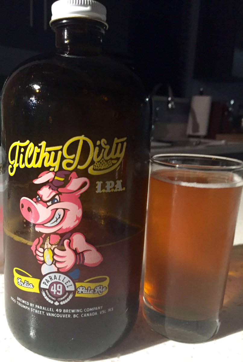 jizzlerz's tweet photo. #Filthydirtyfriday got #myfave #growler @Parallel49Beer nothing like #fresh #craftbeer #ExploreBC #drinklocal 🐷🍻 https://t.co/vlloaLrTyu