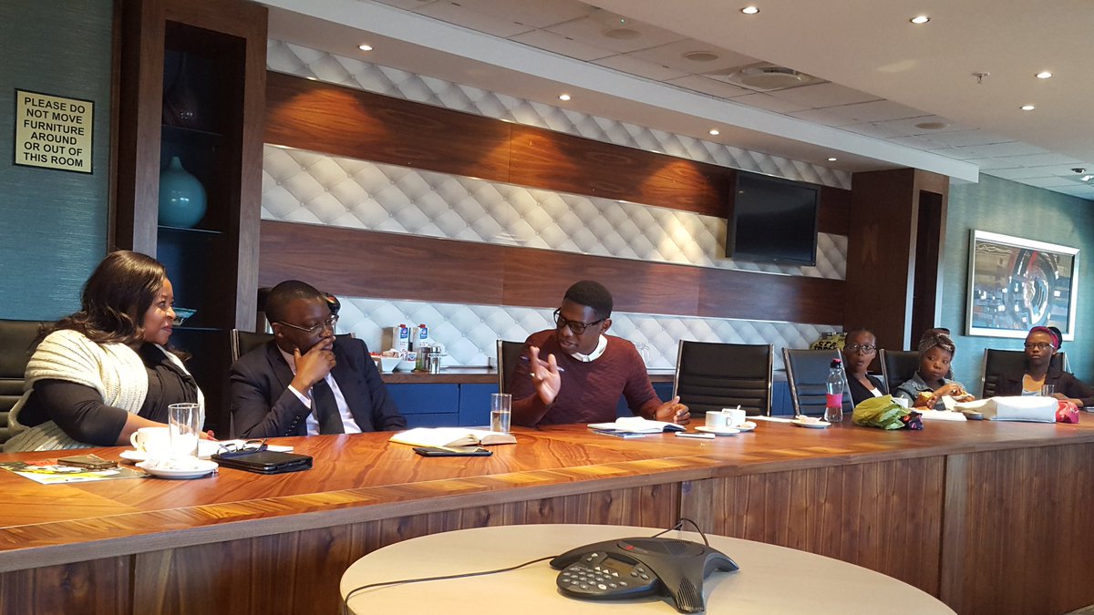 YouthManagersSA's tweet photo. #AfricanRoundTable #AfricanLeadership https://t.co/WG8XnjEFVZ