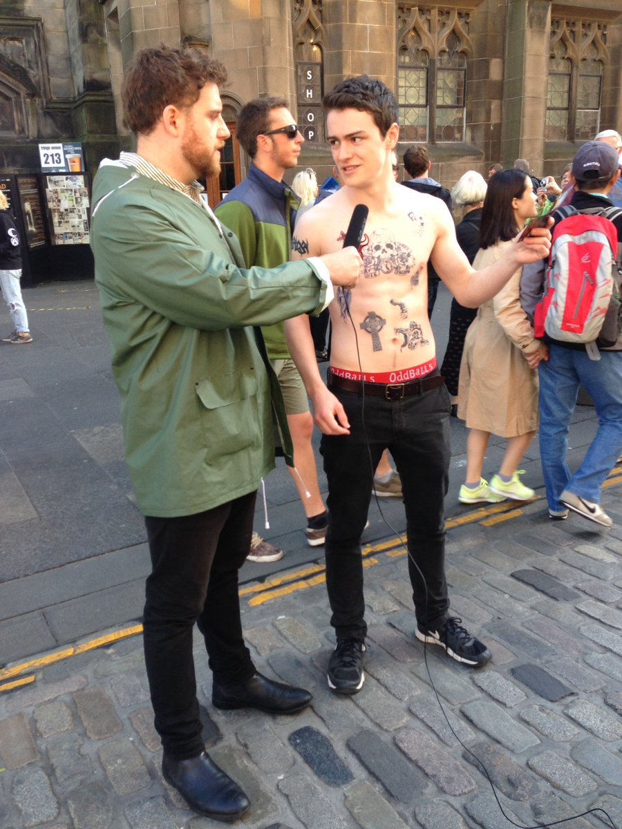 SPASMdrama's tweet photo. Come find us on the Mile to chat about our 4-star 'masterclass in technological creativity'. https://t.co/NhIXQU8WDe
