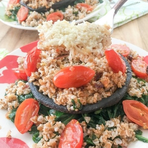 delishogram's tweet image. Hearty Stuffed Portobello’s.. by @Palouse_Brand delishogram.com/submissions/he…, #bonappetit #nom #lovefood