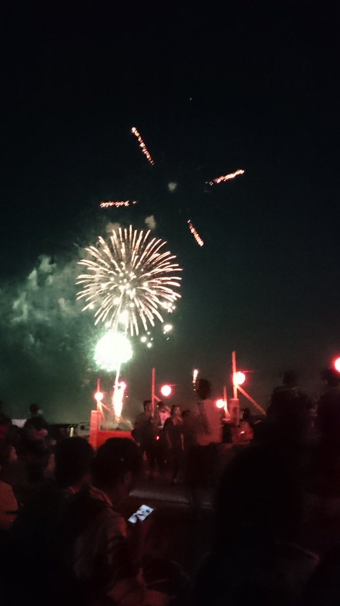 手塚 歩美 Tezukaayumi Twitter