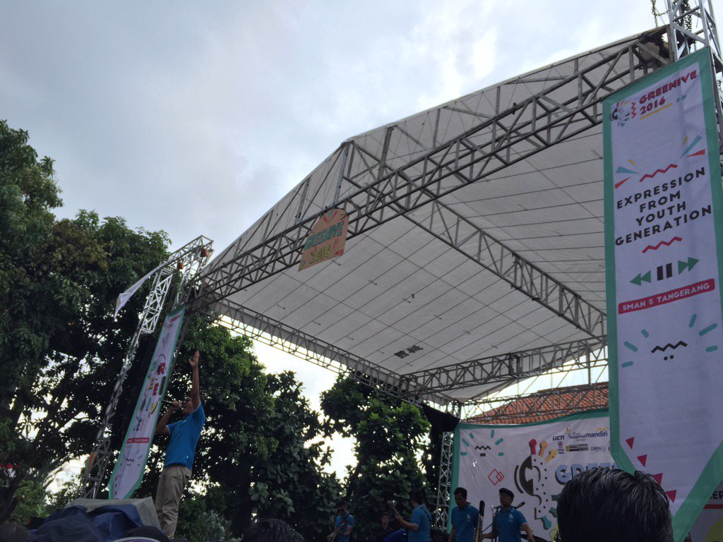 SOULJAH ON STAGE!!! 🎉#GREENIVEFEST2016