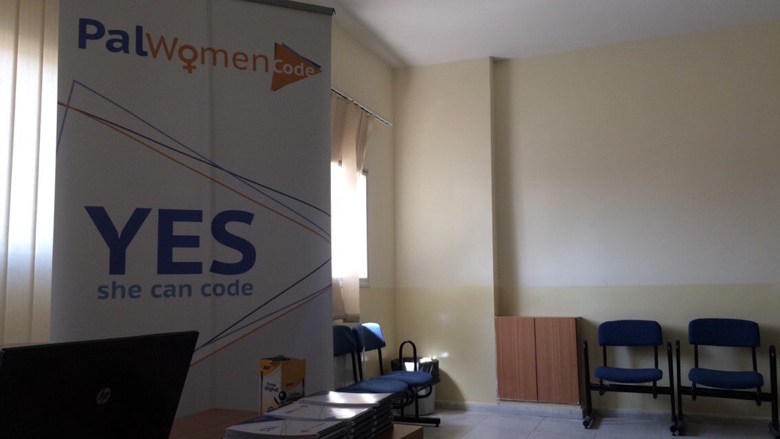 LeadersOrg's tweet photo. #PalWomenCode event's kick-off! https://t.co/PMi7eLRyjE