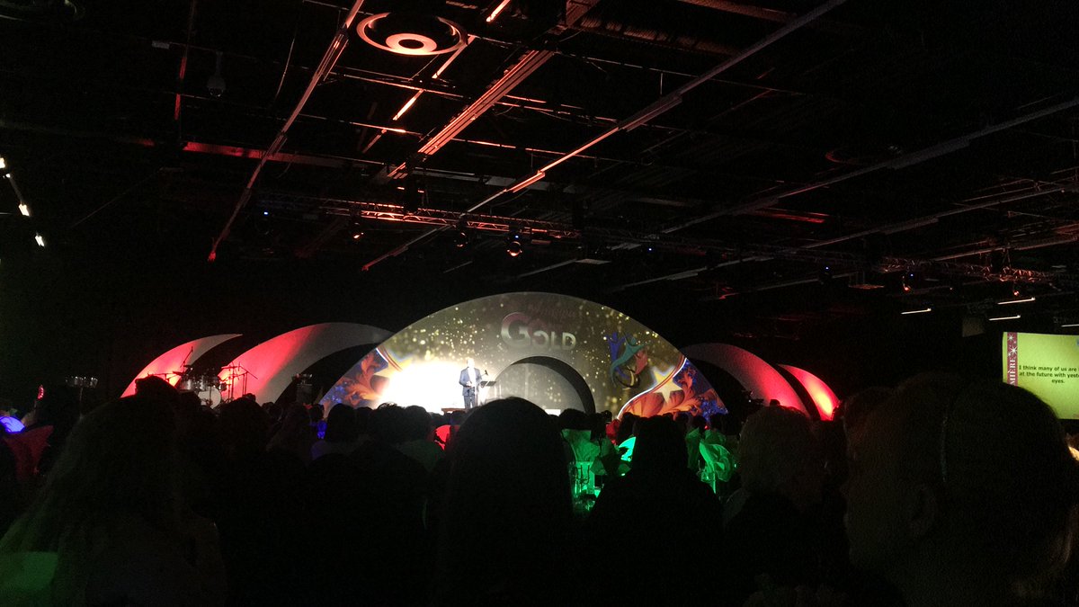 If you want something you've never had, you'll have to do something you've never done
#AnniqueGold #FirstPremière