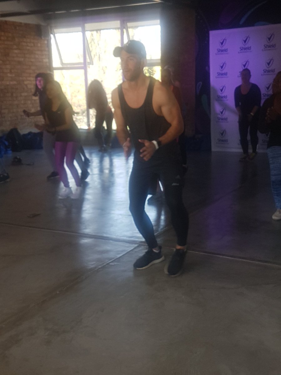 REXONA_SA's tweet photo. Next up we move to @unathimsengana's Sonini Nanini! Check out @Janez_Vermeiren  doing his thing. #ShieldItsYourMove https://t.co/ItA6YIngLT
