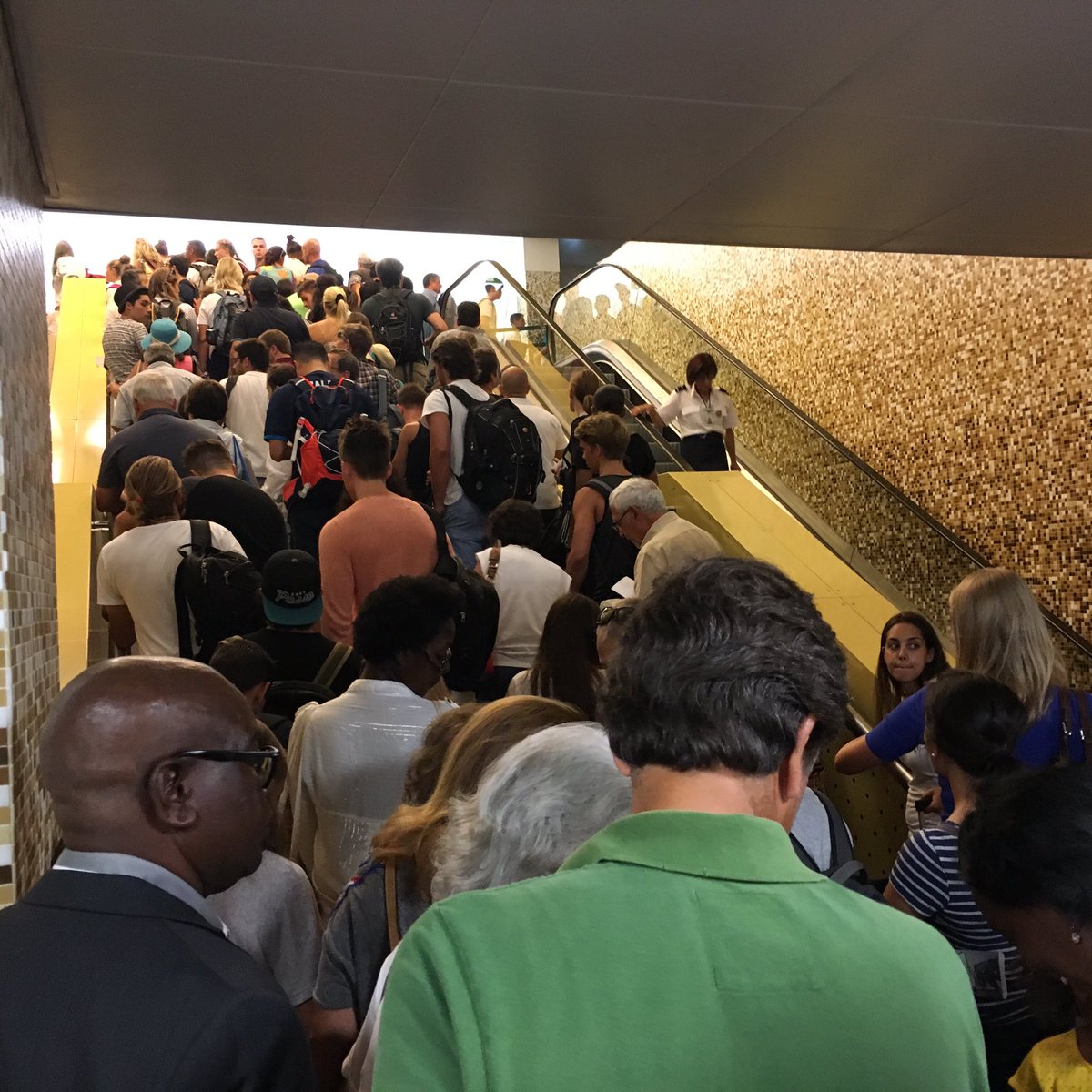 Assis_'s tweet photo. Ecstatic after the first queues hurdle...now the second one. #humantrafficjam #lisbonairport #willIget2USA today? https://t.co/GrKTdR6GLK