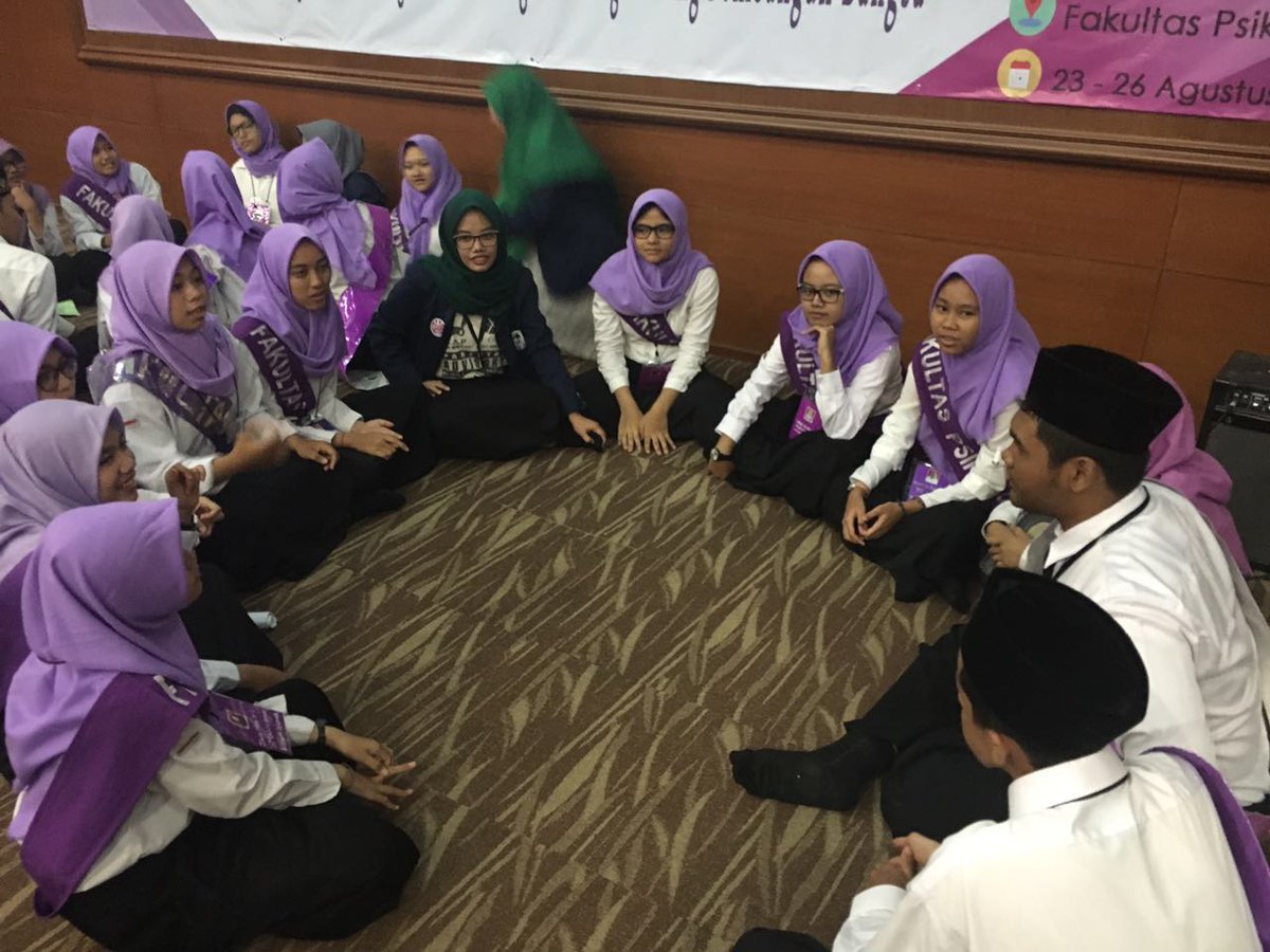 PBAKFPsi2017's tweet photo. Situation mentor, pj dan menti nya #2 https://t.co/B6iTiLospo