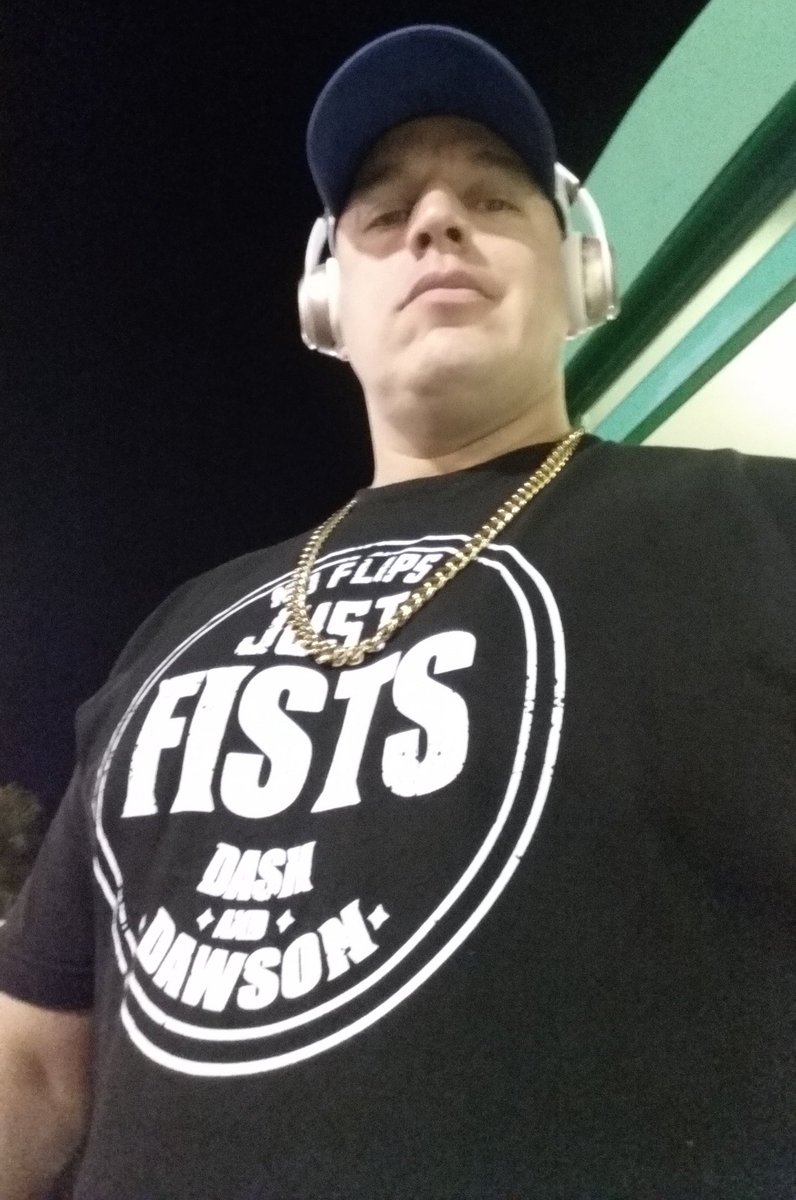 MetsGuy_4Life's tweet photo. Waiting for the shuttle to Terminal B....
#PaqueSepan #BXAllDay #UnitedFirstClass #HoustonTX https://t.co/dVcXOA73qx